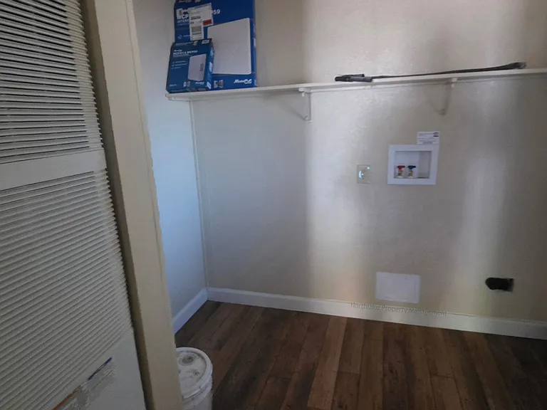5820 Grove St — Photo 6