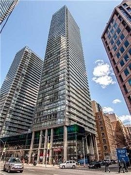 4th image of 38 Grenville St #2704