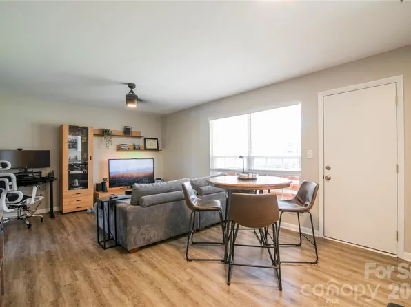 4605 Coronado Dr, Charlotte, NC 28212