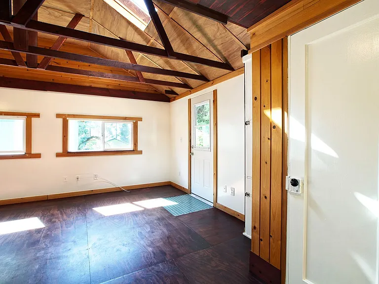 938 Madrona Beach Rd — Photo 4