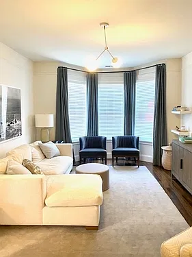 Renovated Top Floor 2BD/1.4BA Flat w/ Hwd, In Unit Laundry & Balcony at Presidio Heights — Photo 4