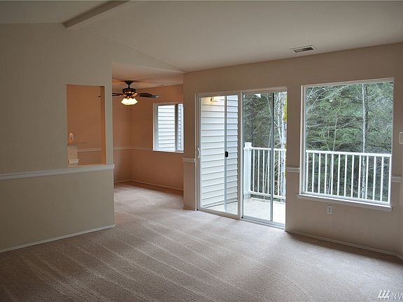 4th image of 25235 SE Klahanie Blvd APT A304
