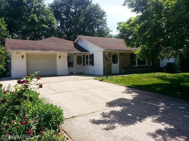 1st image of 1008 Bluebell Dr