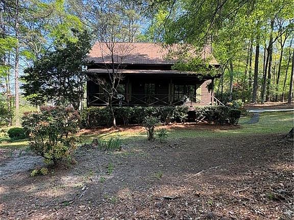 2nd image of 3121 Bonds Lake Rd NW