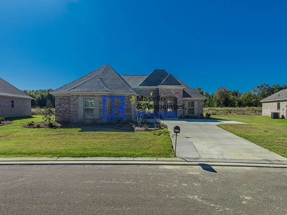 144 Stapleton Dr