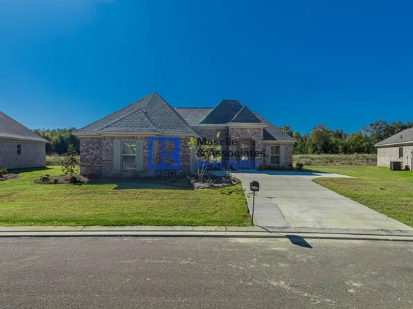 144 Stapleton Dr, Canton, MS