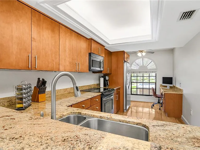 701 Augusta Blvd #8 — Photo 10