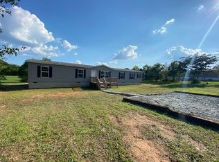 170 Old Mount Hebron Rd, Hartwell, GA 30643