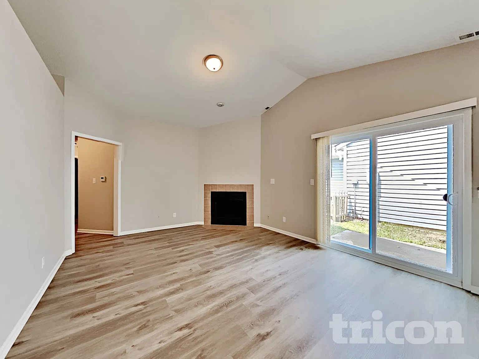 5660 Buttercup Way Indianapolis IN — Photo 3