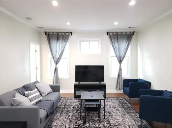 332 Stegman Pkwy Floor 2, Jersey City, NJ 07305