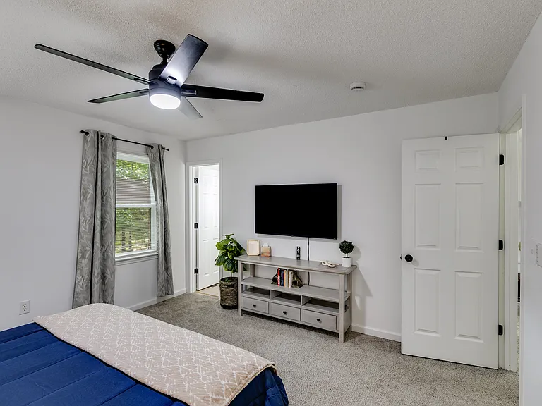 204 Wesley Mill Ln — Photo 19