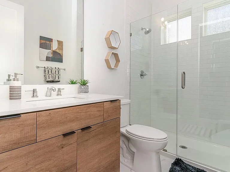2239 Lovedale Ave — Photo 12