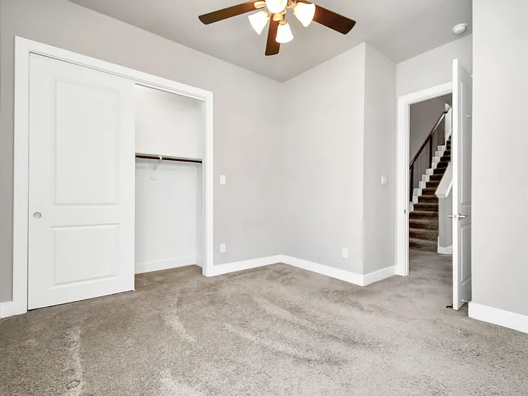 2709 Kennedy St — Photo 31