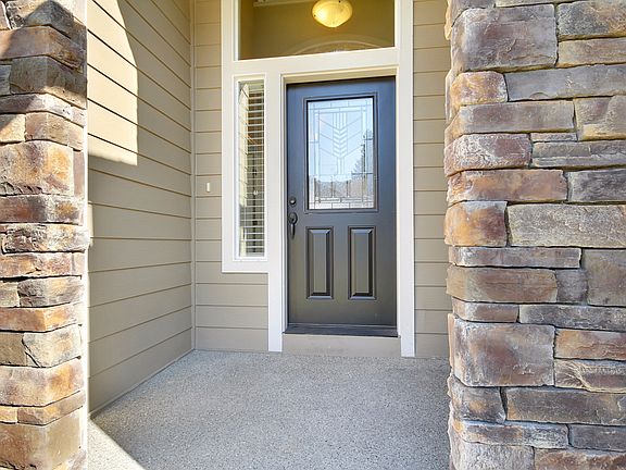 2nd image of 18205 5th Avenue Ct E