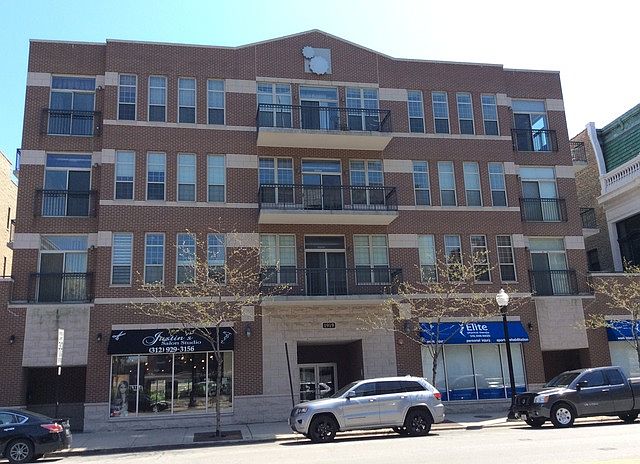 1st image of 1919 S Michigan Ave Unit 201