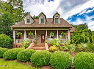 300 Wexford Pl, Trent Woods, NC 28562