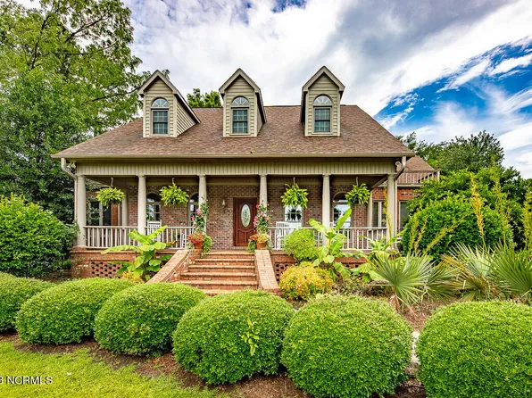300 Wexford Place, Trent Woods, NC 28562