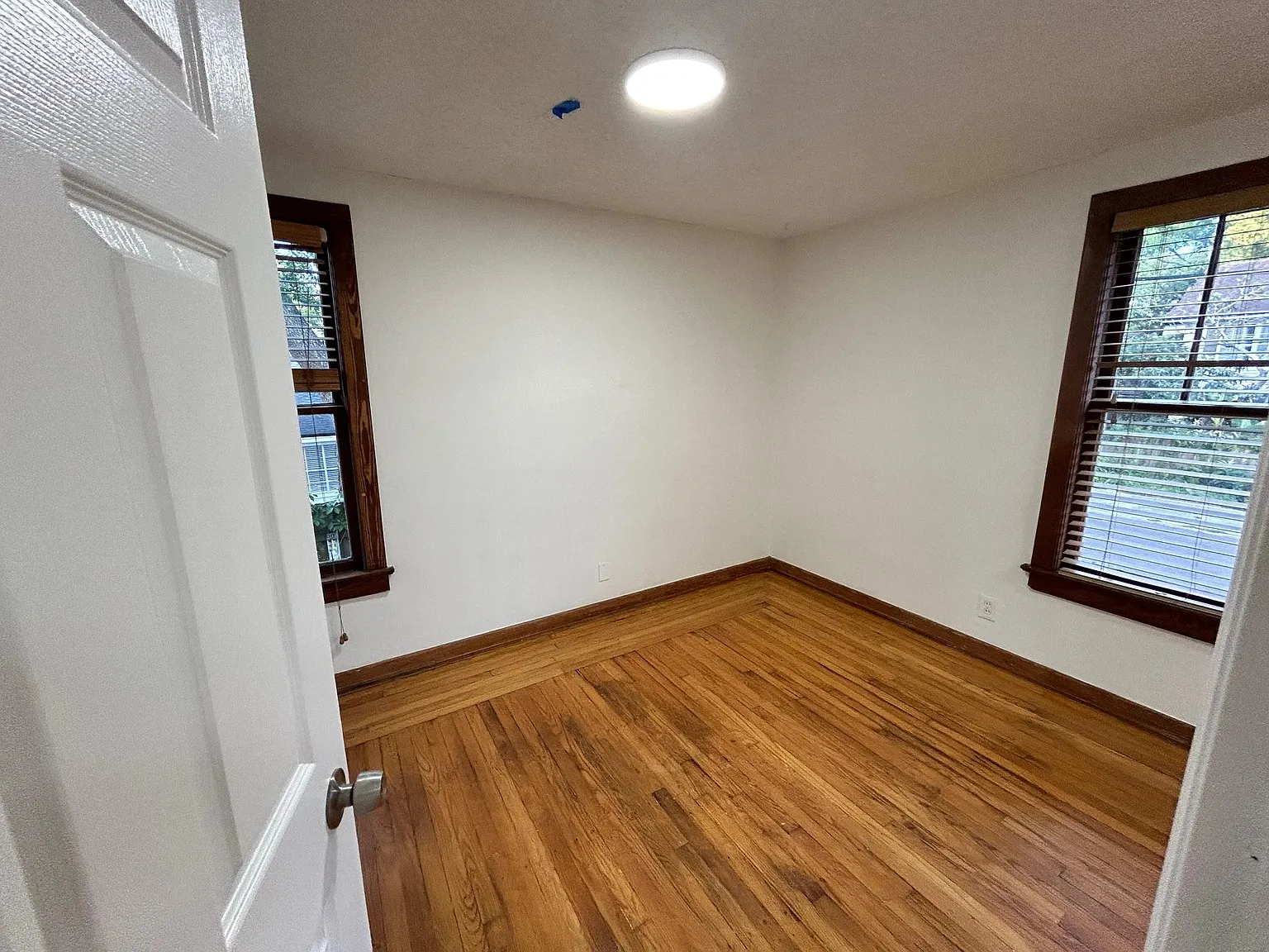 4 bed, 1100 sqft, $1,575 — Photo 2
