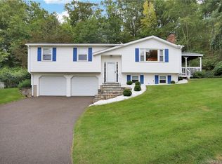 15 Molsick Rd, Seymour, CT 06483