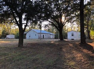 156 Hartfield Rd, Poplarville, MS 39470