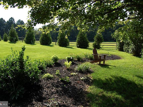 5th image of 15746 Manahan Rd