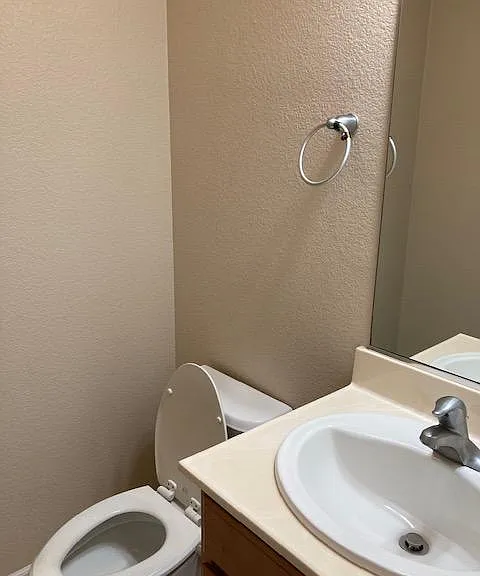 2580 W El Camino Ave — Photo 18