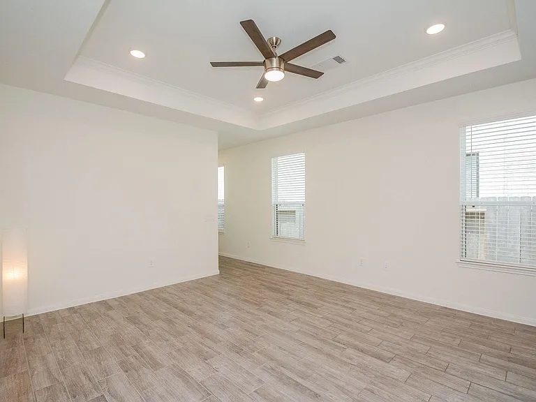 18134 Sonresa Way — Photo 13