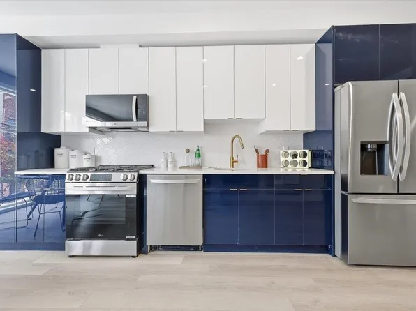 134 New York Avenue image 7 of 31