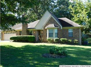 12401 Thompson Dr, Olive Branch, MS 38654