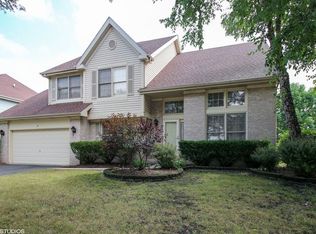 21 Nicolette Ave, Schaumburg, IL 60173