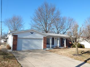 1105 Cypress Dr, O'Fallon, MO 63366