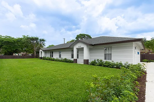 3260 Hi St Photo 1
