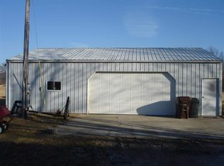 7864 E Division Rd, Bowling Green, IN 47833