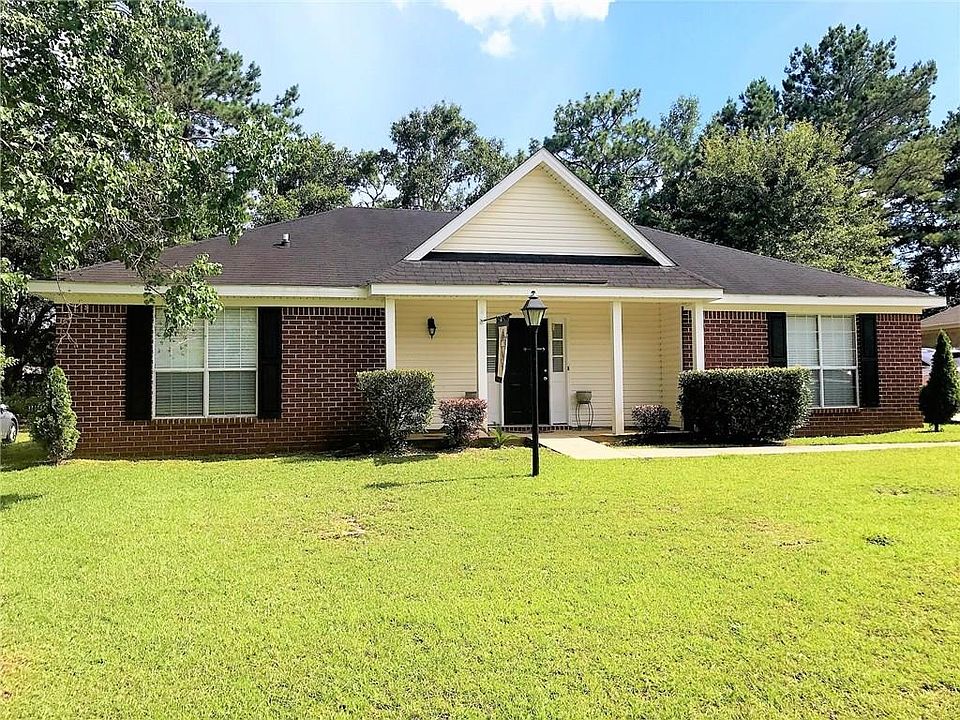 1st image of 7865 Woodland Hills Dr