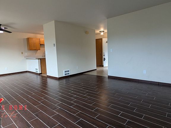 5th image of 16116 & 16118 Prairie Heights St SE #16116