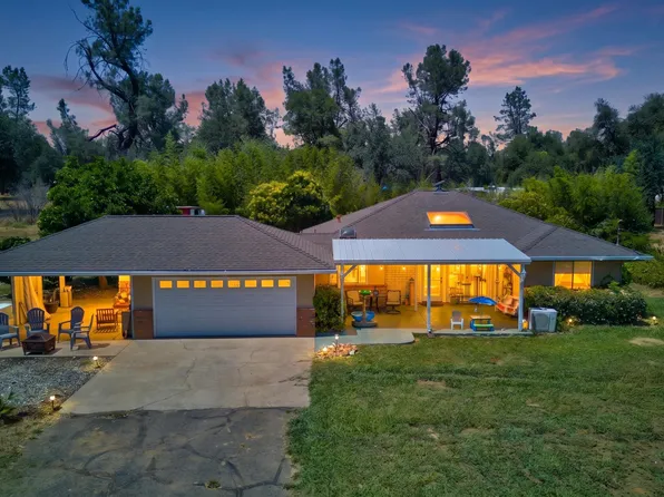 17250 Flowers Ln, Anderson, CA 96007
