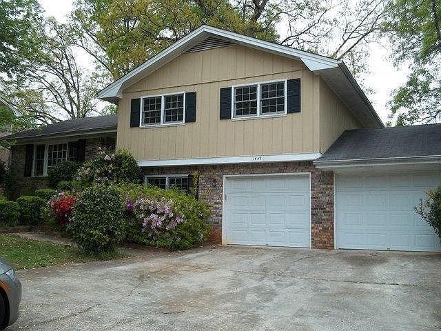 2nd image of 1442 Oak Forest Way SE