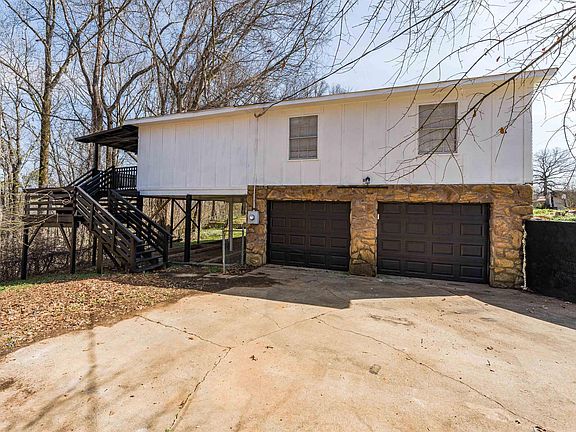 4th image of 2905 Debra Dr
