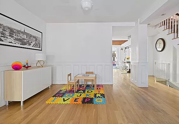 4th image of 497 10th St #1