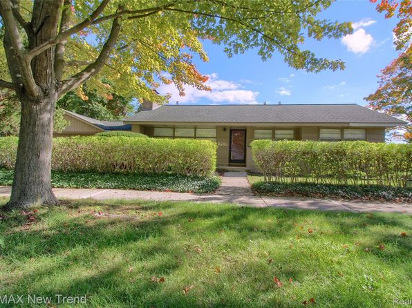 1823 Bradford Rd