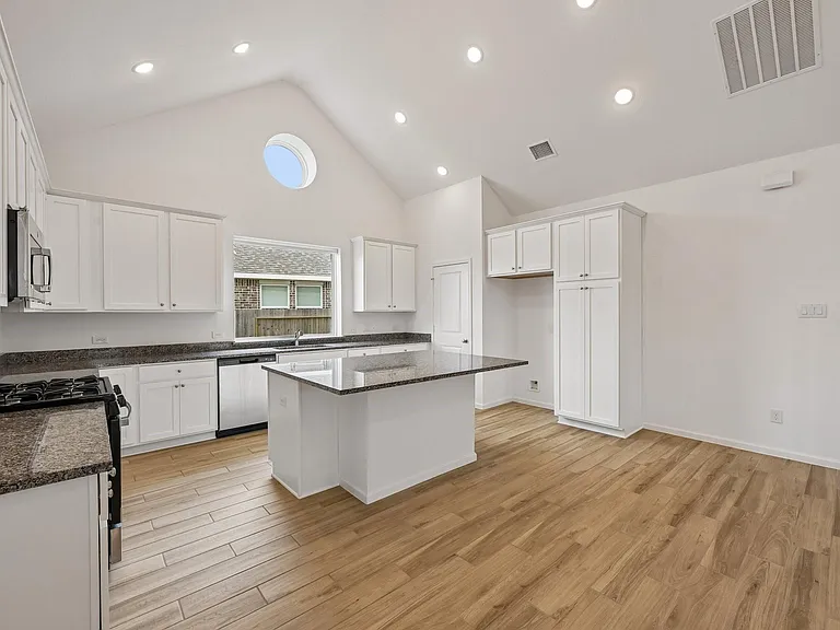 7818 Palm Glade Dr — Photo 14