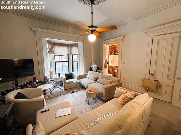 5th image of 132 W Concord St #1B