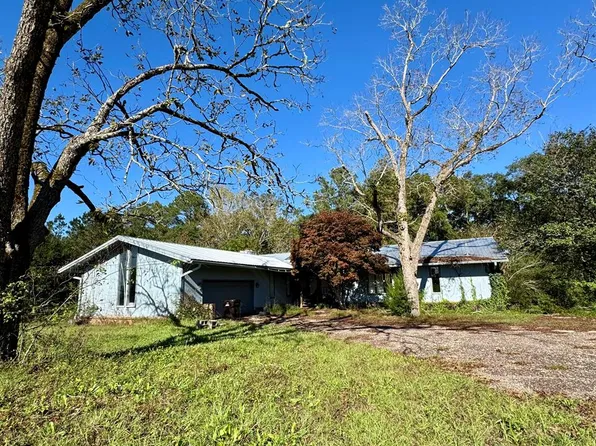382 N College St, Newton, AL 36352