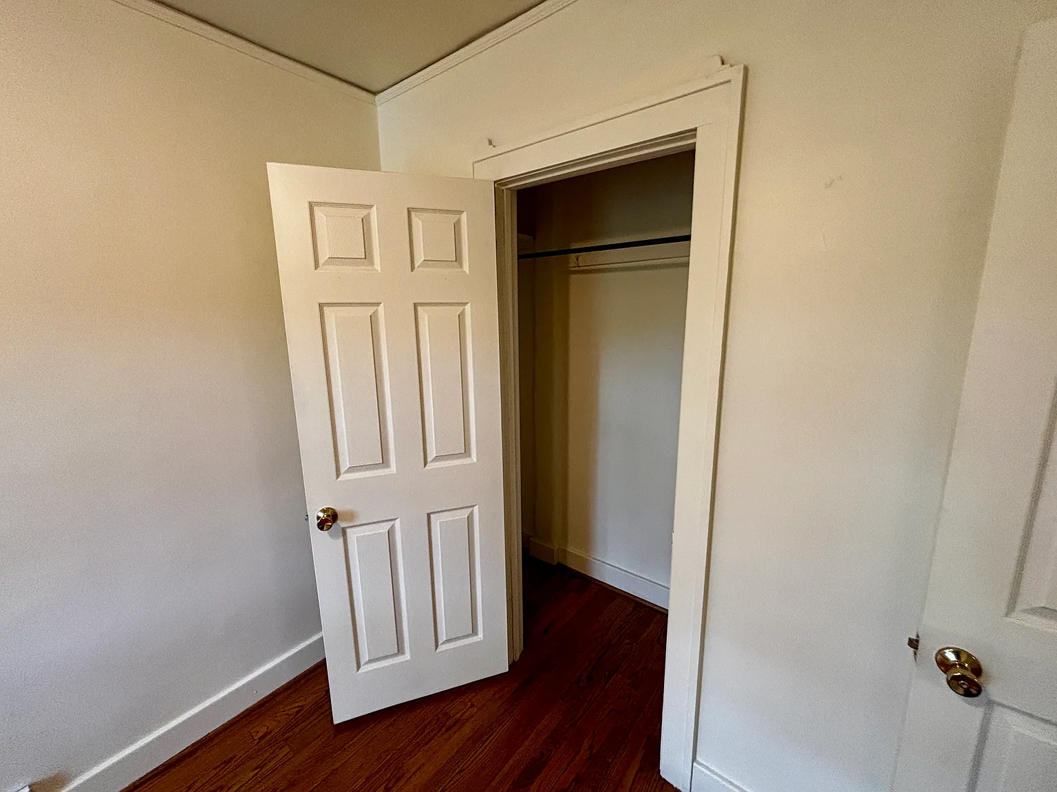 100 Miami Road — Photo 3