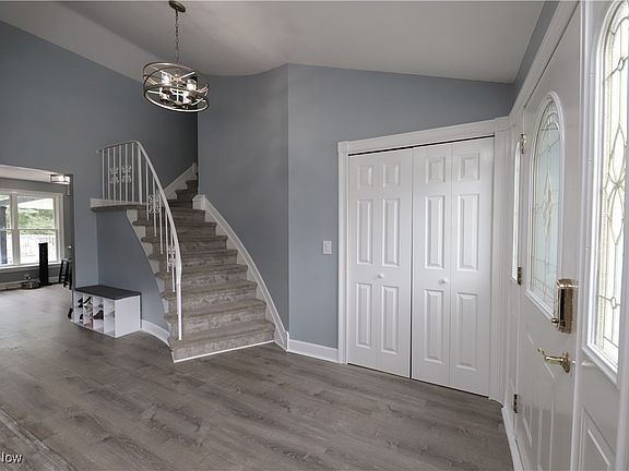 2nd image of 3692 Magnolia Dr
