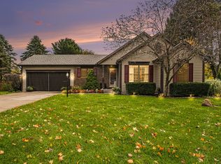 1833 Royal Dr, Niles, MI 49120