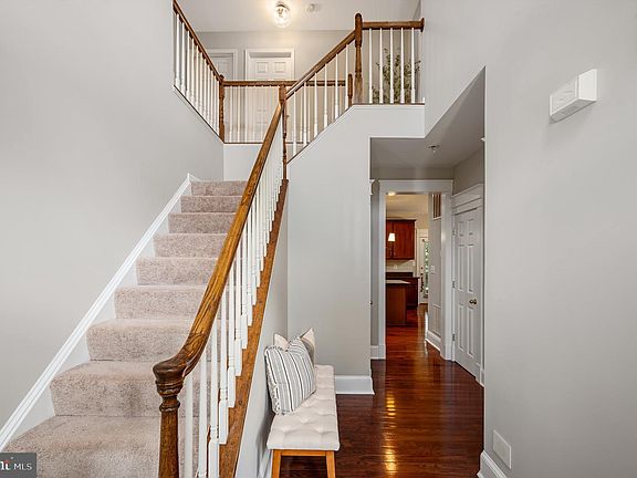 5th image of 35509 Collington Dr