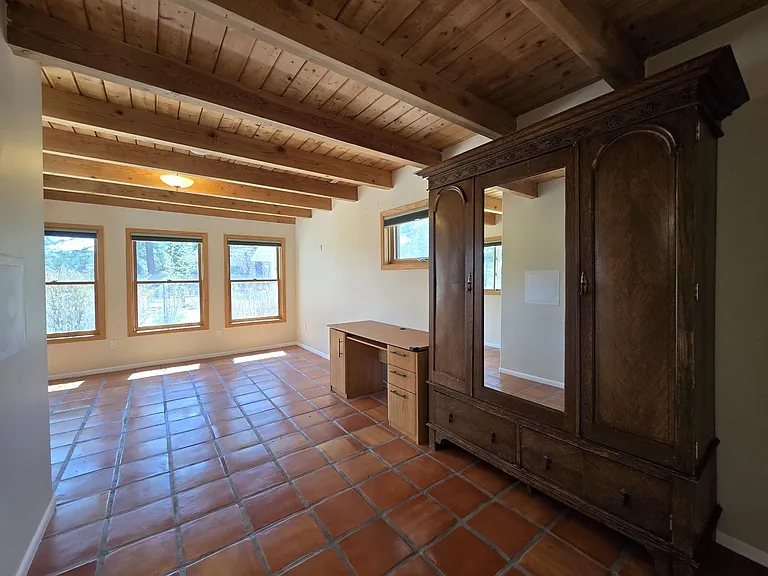 4557 Trinity Dr — Photo 25