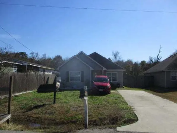 319 Dreamland Ave, Crosby, TX 77532