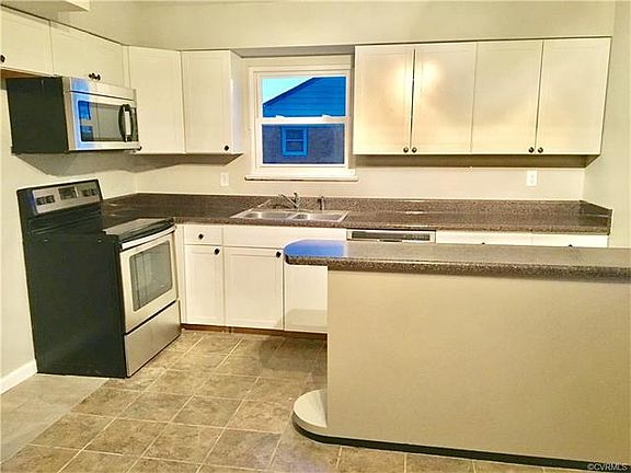 3rd image of 305 Duberry Dr